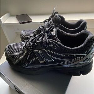 New Balance Men's Black Running Shoes